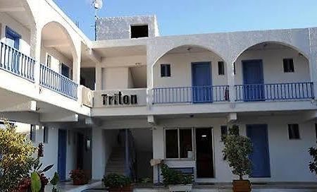 Triton Hotel & Bungalows Drépano Kültér fotó